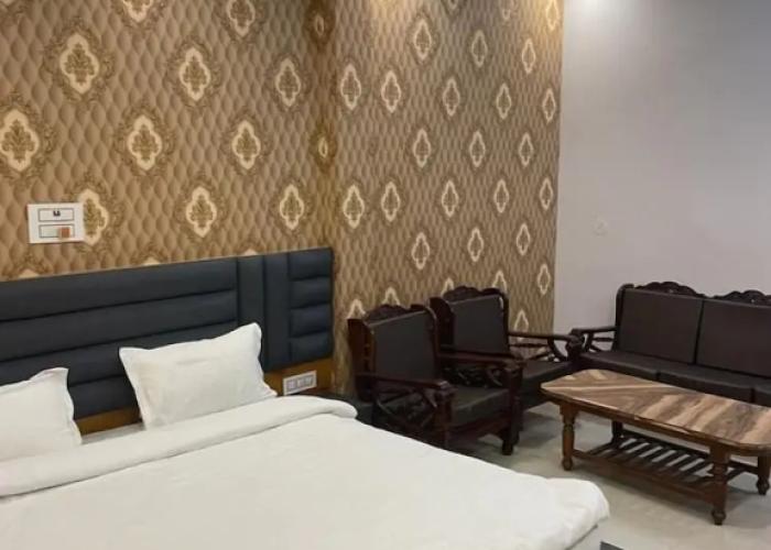 Udiksh Hotel and Restaurants