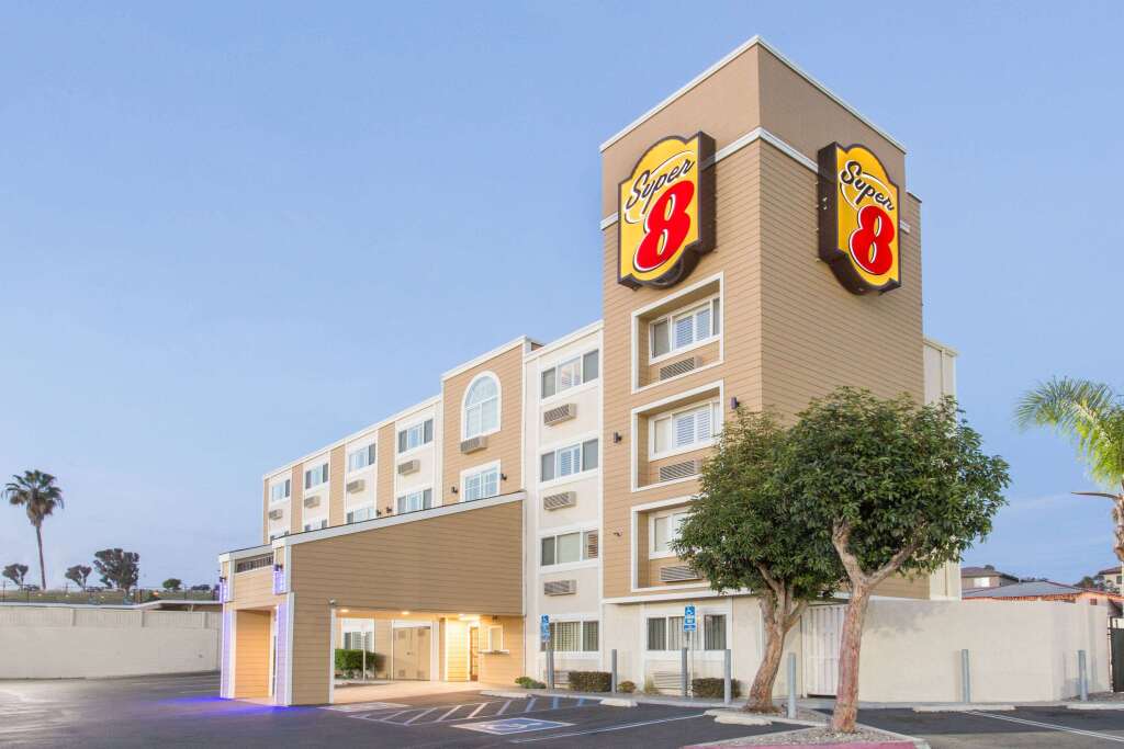 Super 8 by Wyndham National City Chula Vista
