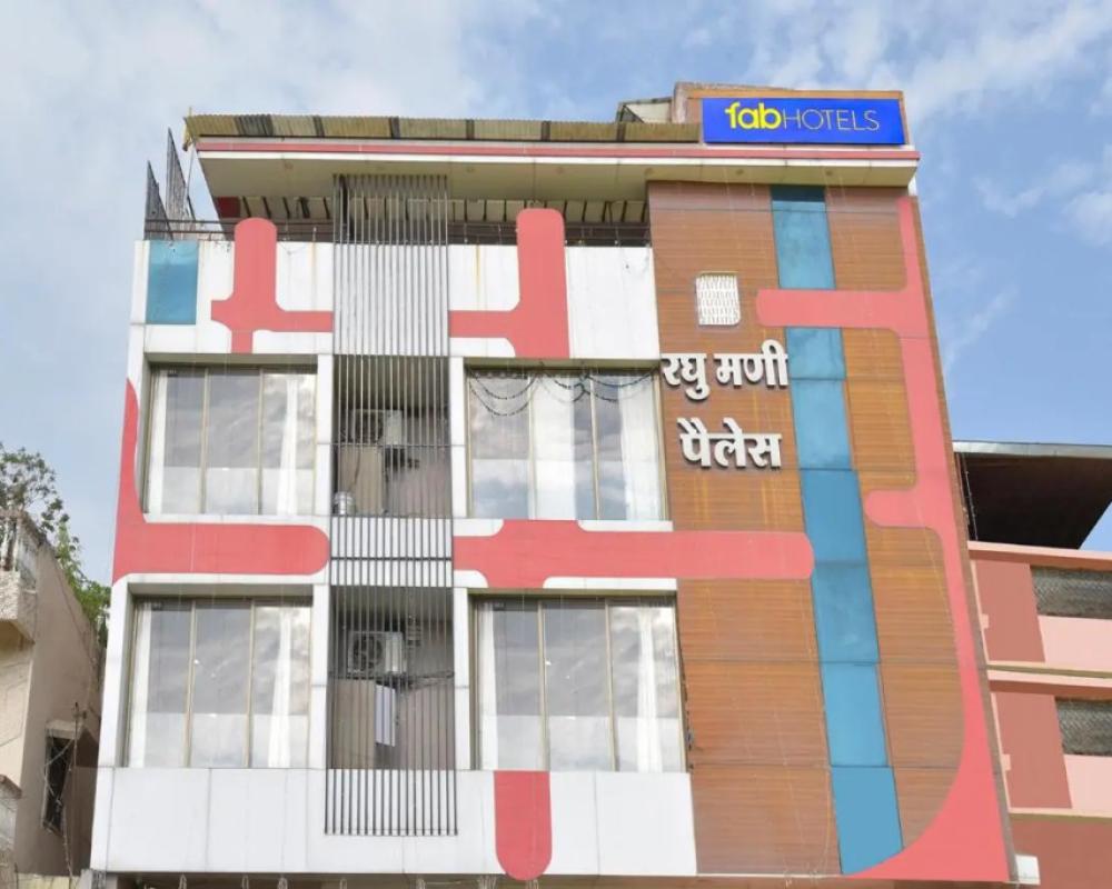 Hotel Raghumani Palace