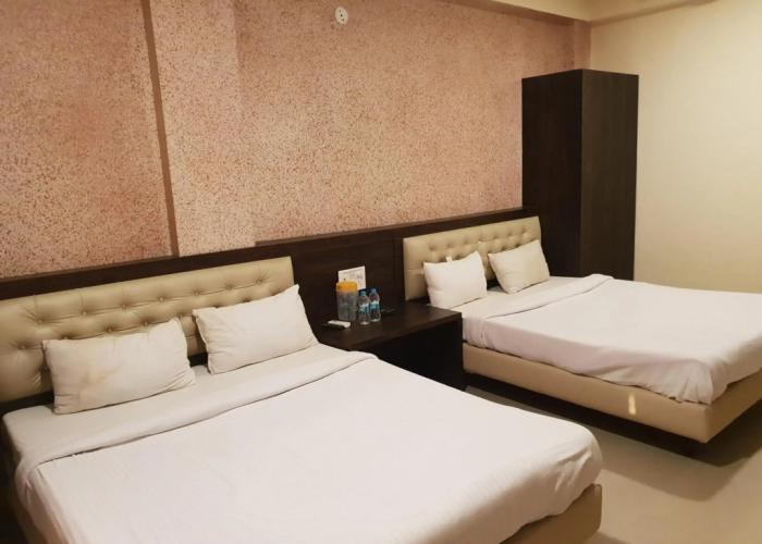 Hotel Mittal Avenue & Paradise