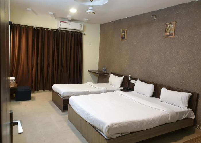 Hotel Mittal Avenue & Paradise