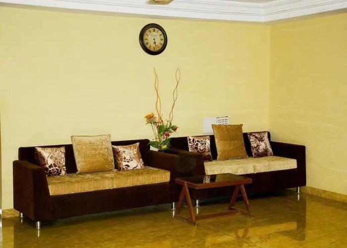 Hotel Ashray