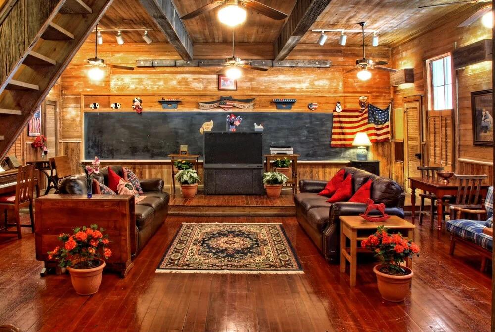 Kuebler Waldrip Haus B&B