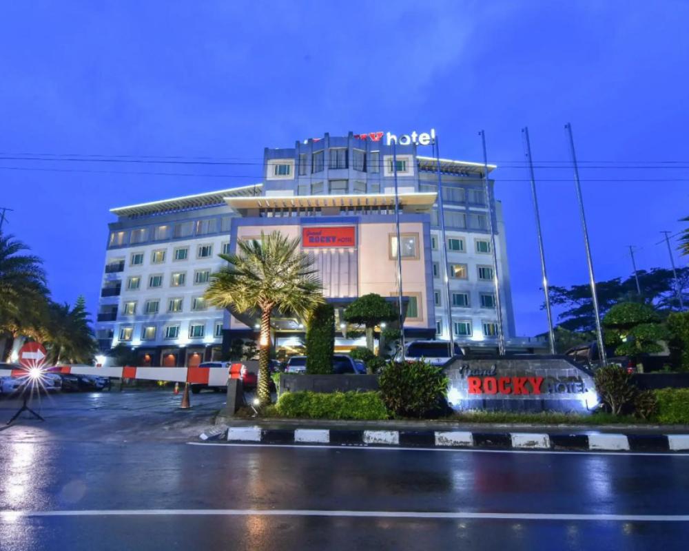 Grand Rocky Hotel