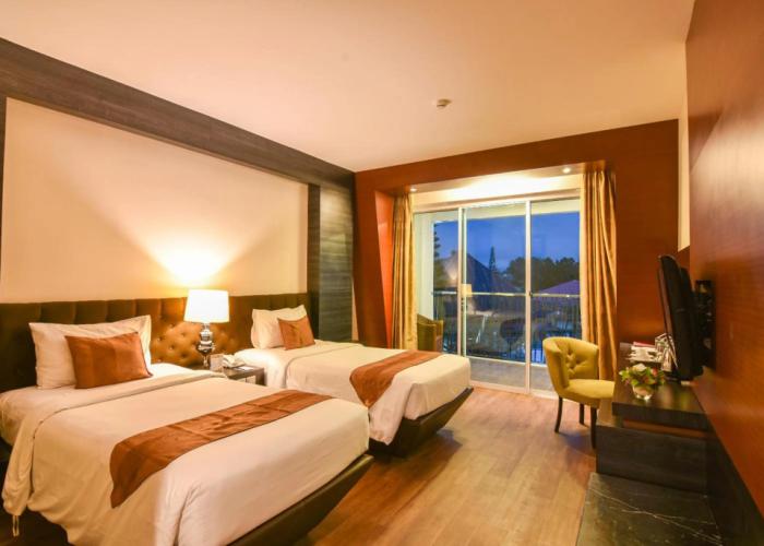 Grand Rocky Hotel