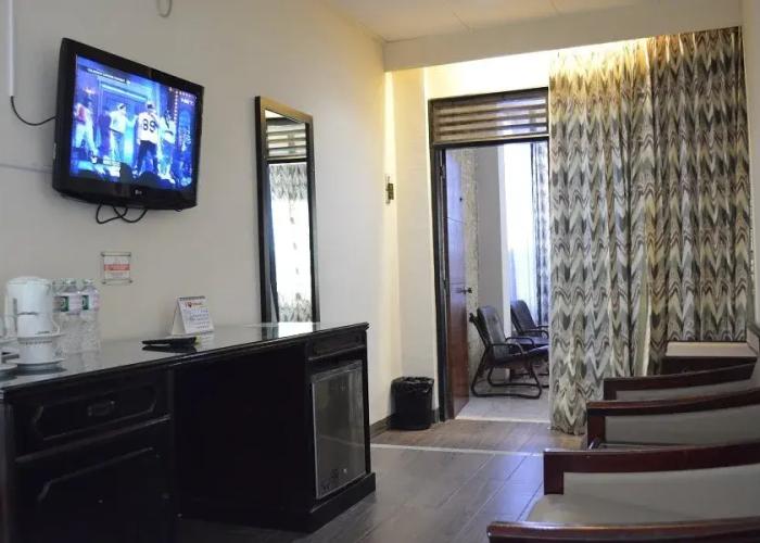 Lima's hotel