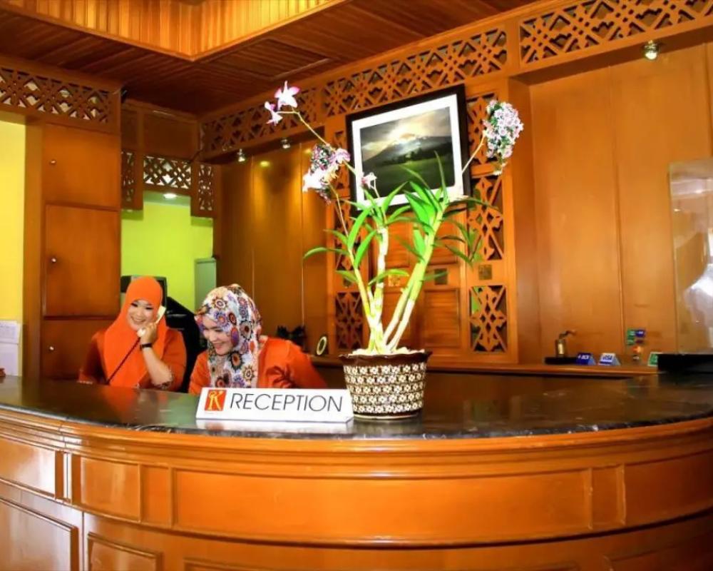фото Kharisma Hotel