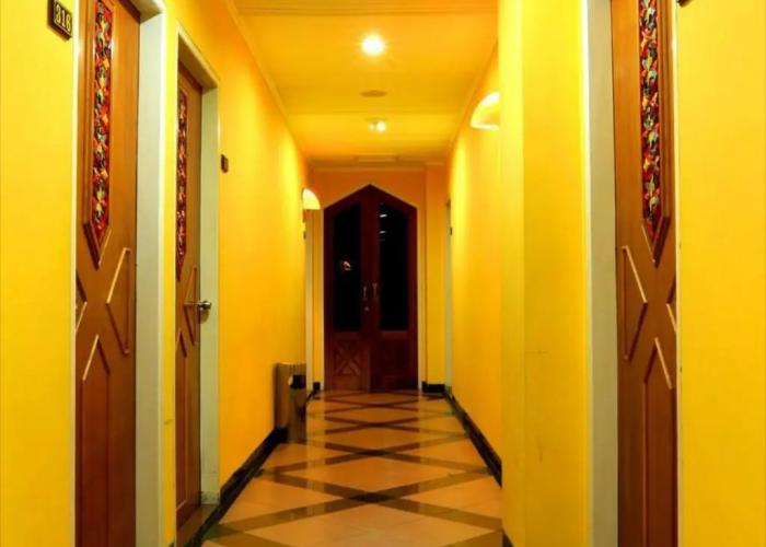 Kharisma Hotel