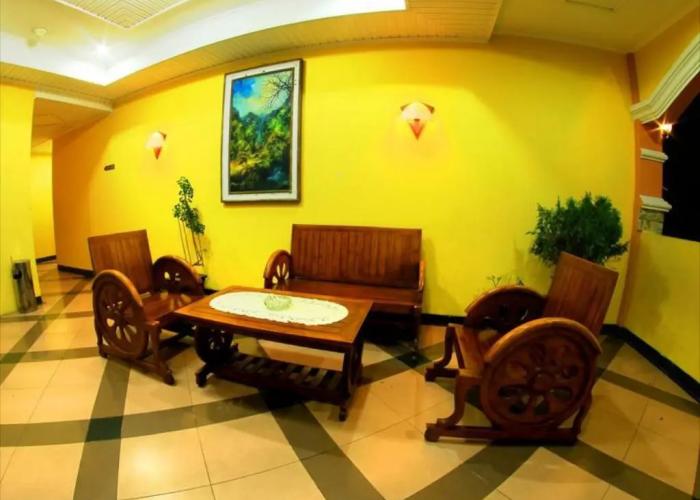 Kharisma Hotel
