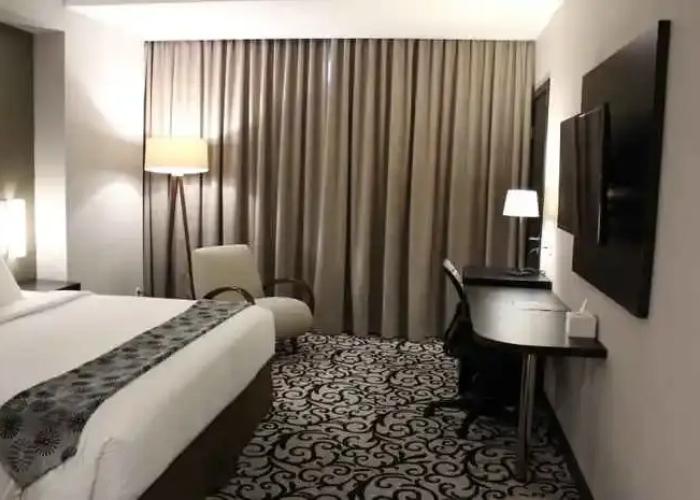 Grand Royal Denai Hotel