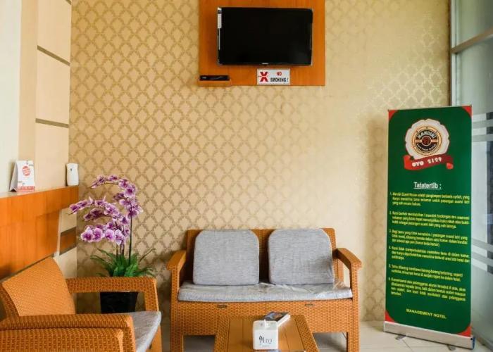 OYO 2199 Mandiri Guest House