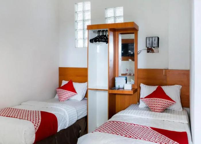 OYO 2199 Mandiri Guest House