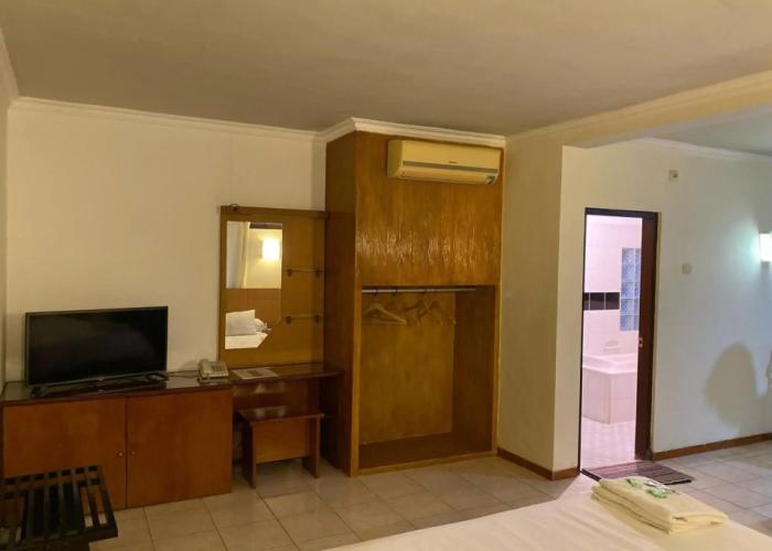 Hotel Lestari Near Lippo Plaza Mall Jember