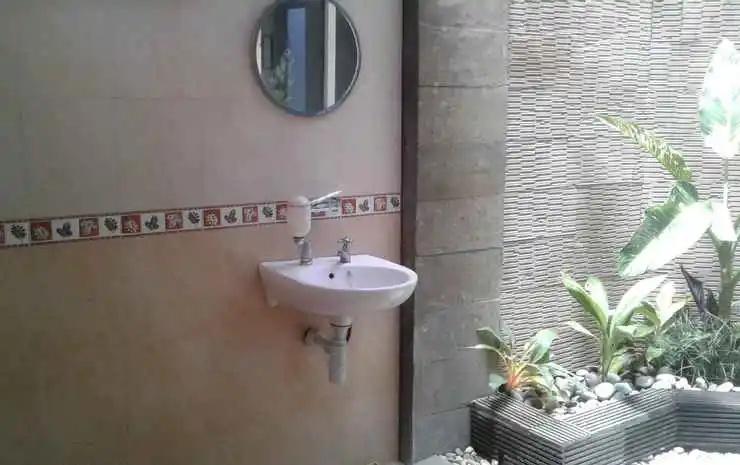 фото Hotel Cendrawasih