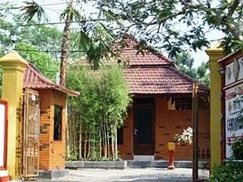 фото Hotel Cendrawasih