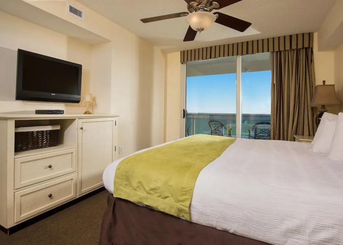 Bahama Sands by Condo-World