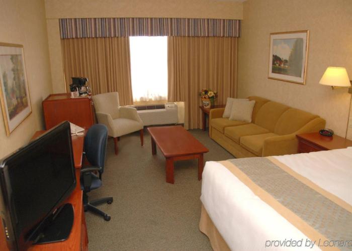 Best Western Voyageur Place Hotel