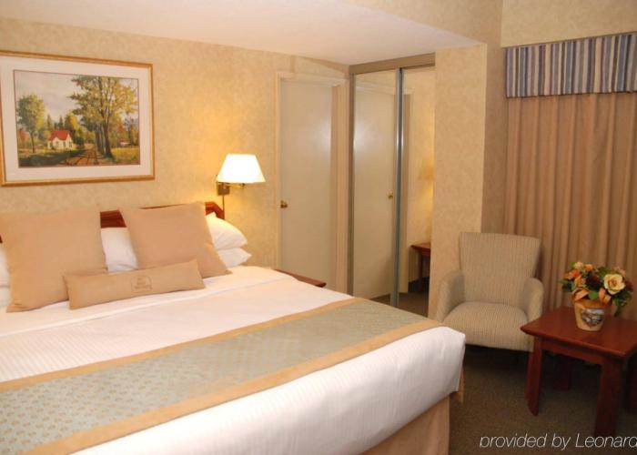Best Western Voyageur Place Hotel