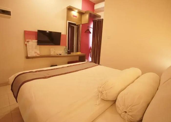 Viva Hotel Kediri, Azana Hotels Collection