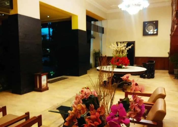 Penataran Hotel