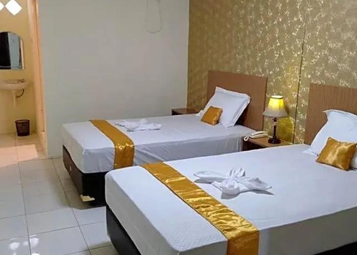 Votel Hotel DePratnya Kediri