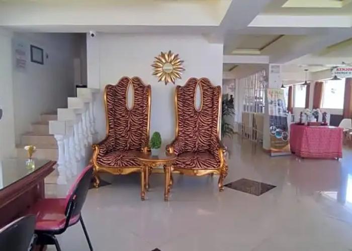 Votel Hotel DePratnya Kediri