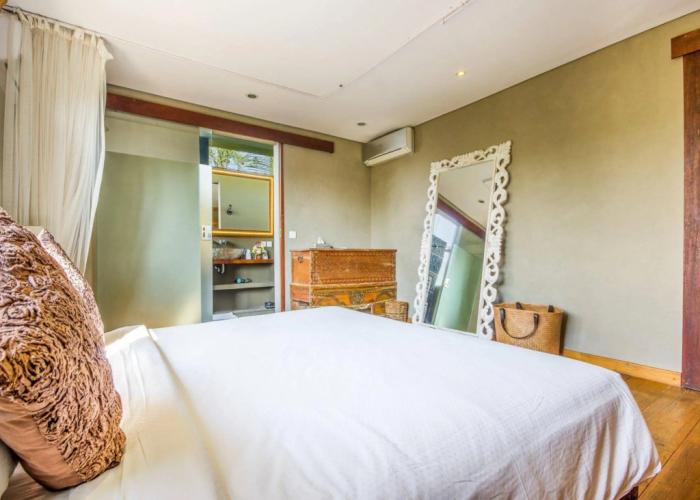 Villa Yoga by Villa Finder