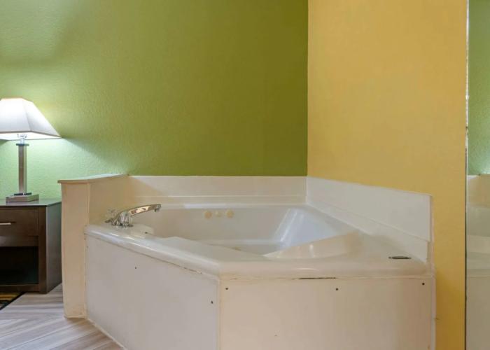 Quality Inn & Suites Mt Dora North