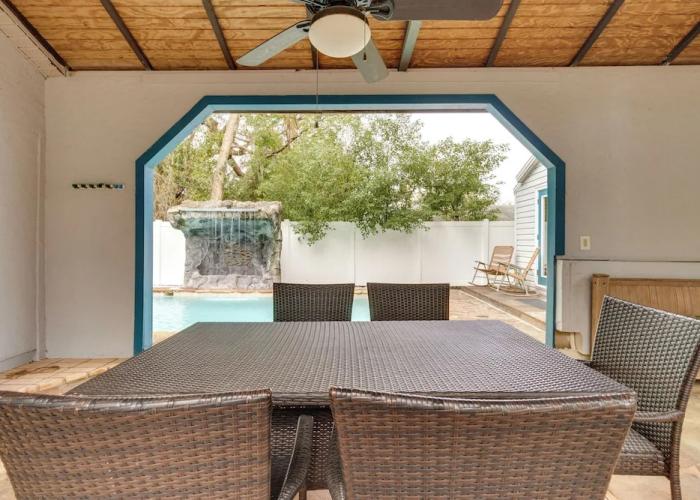 Mt Dora Couple's Retreat w/ Shared Pool!