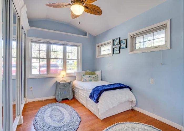 Vintage Mount Dora Cottage w/ Screened Porch!