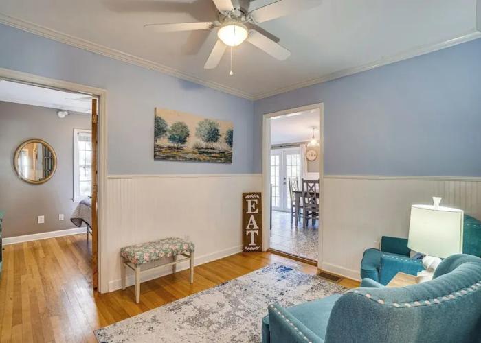 Charming Mt Dora Home w/ Shared Patio & Yard!