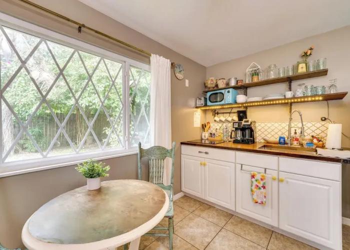 Quaint & Dreamy Mt Dora Cottage: Close to Lake