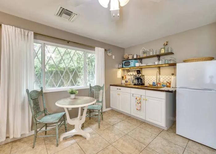 Quaint & Dreamy Mt Dora Cottage: Close to Lake
