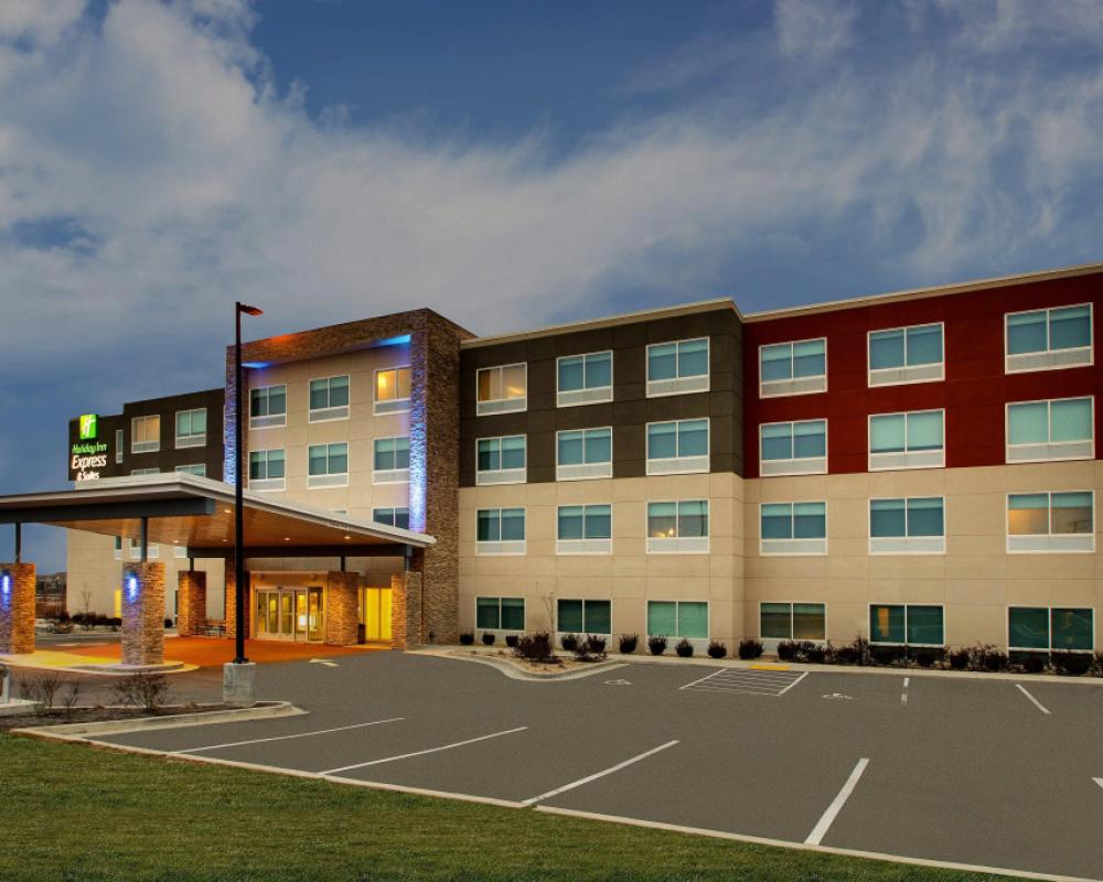 Holiday Inn Express & Suites Mt Sterling North by IHG