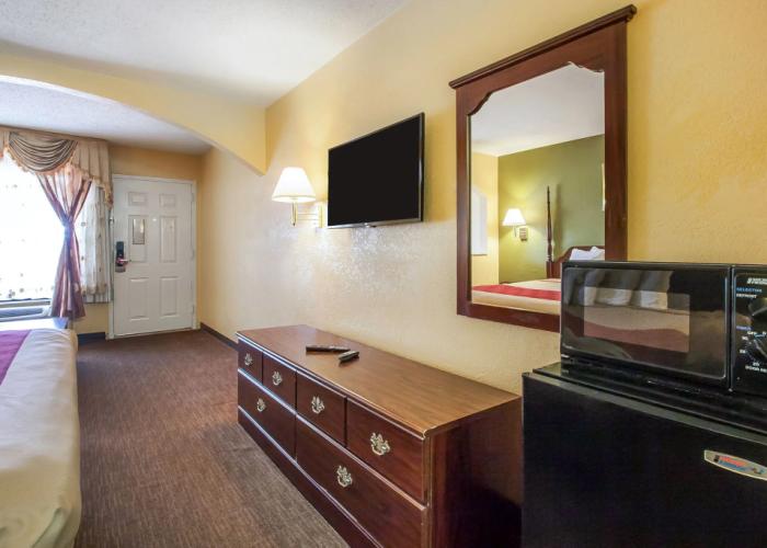Econolodge Inn & Suites - Murfreesboro I-24 Exit 78B