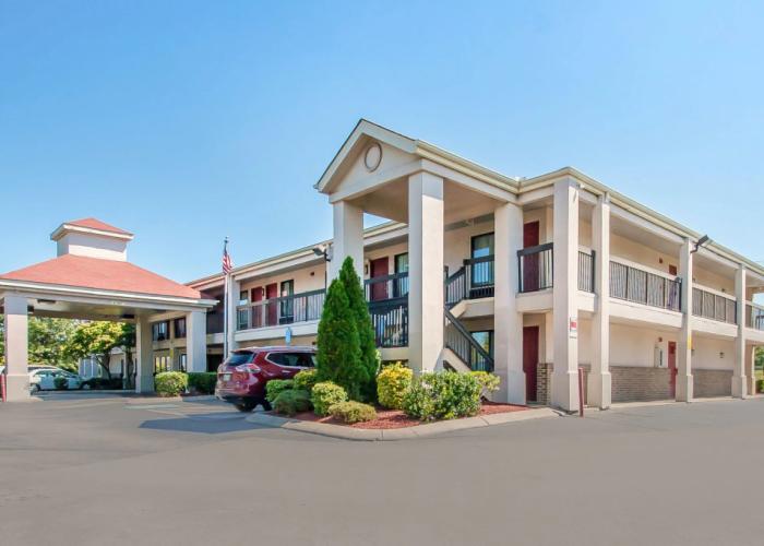 Econolodge Inn & Suites - Murfreesboro I-24 Exit 78B