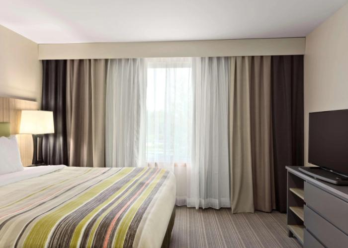 Radiant Inn & Suites