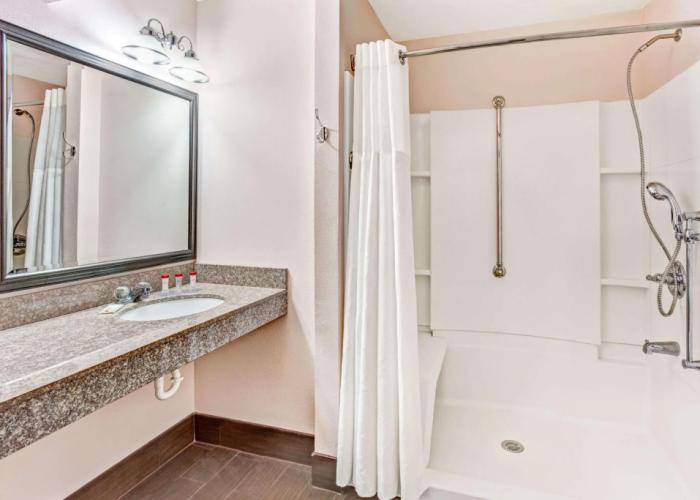 Ramada by Wyndham Murfreesboro