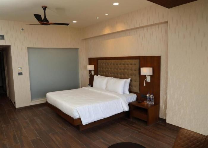 Devka Beach Resort