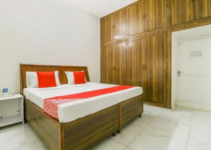 Amar Hotel By GRB