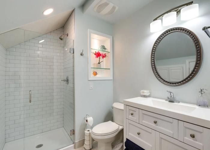 Missouri Retreat w/ Deck, Grill & Shuffleboard!