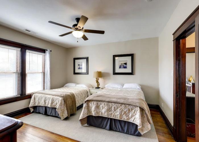 Missouri Retreat w/ Deck, Grill & Shuffleboard!