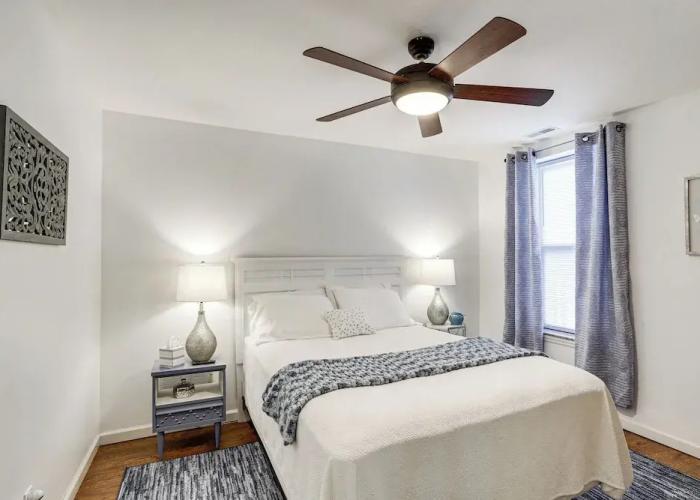 Pet-friendly Pacific Cottage Near Purina Farms!