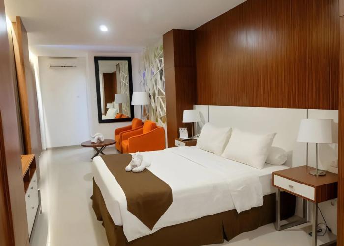 Front One Hotel Pamekasan Madura