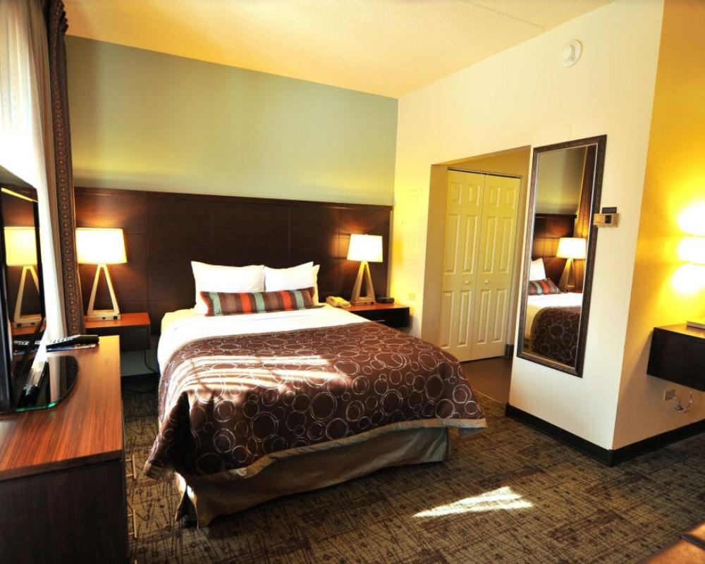 Staybridge Suites Chicago-Oakbrook Terrace by IHG