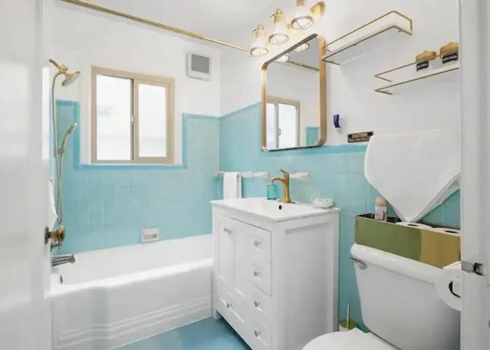 Coastal Palm Tree 2BR Retreat Ocean View