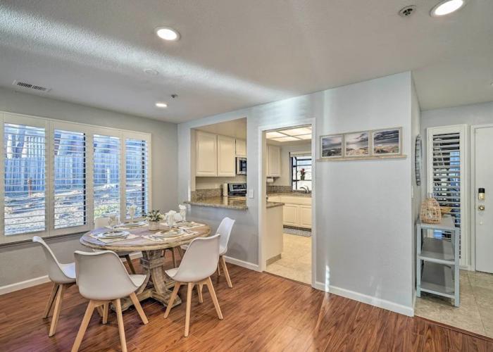 Cliffside Pacifica Hideaway: Unbeatable View!