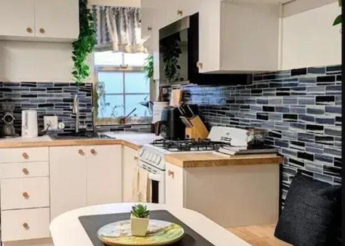 Coast PalmTree Yard 2BR Block from Beach