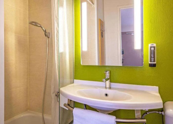 B&B HOTEL Brest Kergaradec