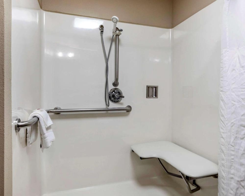 фото Comfort Inn & Suites Pauls Valley - City Lake